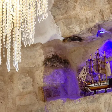 アパート スタジオ オーレリア パレス *