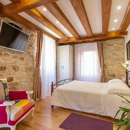 Apartment Aurelia Palace